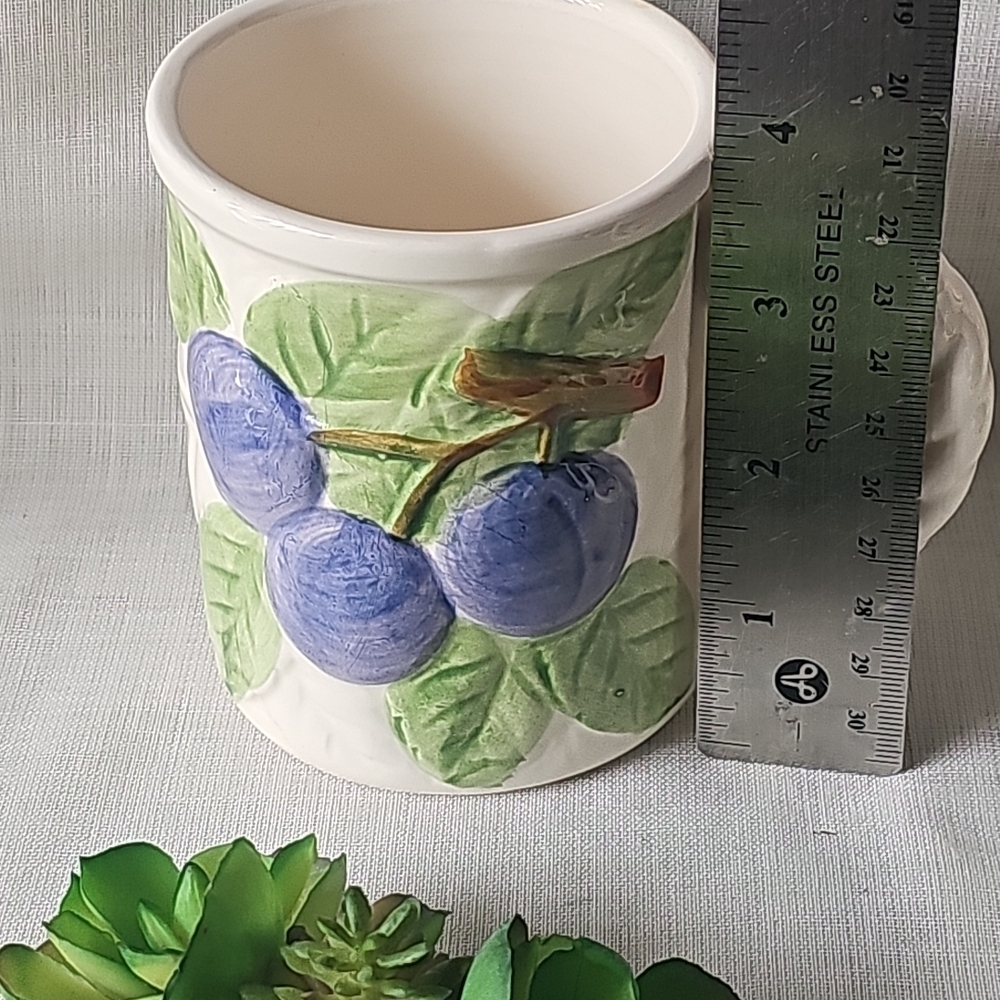 Fruit De Jour By Shafford 1987 Blueberry Embossed Design Ceramic Mug - Picture 7 of 7